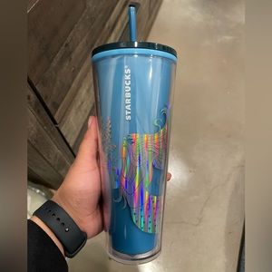 Venti Starbucks cup